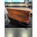 Schneidebrett Servierbrett Stirnholz / Hirnholz ge&ouml;lt Hackblock 39x16cm mit Gummif&uuml;&szlig;en 406223