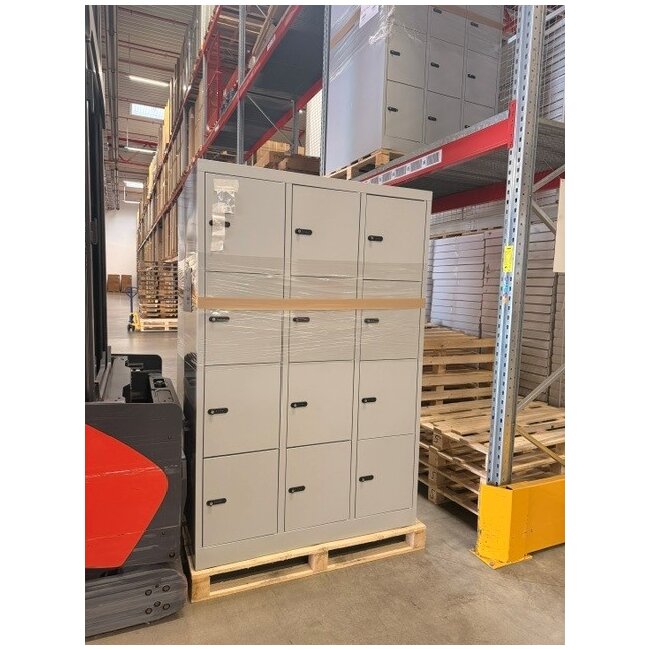 Gebraucht: XL Fächerschrank aus Metall mit 12 Fächern, Zahlenkombischloss - grau