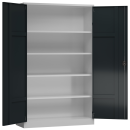 Ansicht von Innen mit ge&ouml;ffneten T&uuml;ren vom Steelboxx XL Metallschrank abschlie&szlig;bar Fl&uuml;gelt&uuml;renschrank Aktenschrank 1945 x 1200 x 420 mm grau/anthrazit X-530378 komplett montiert.