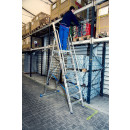 STABILO&reg; fahrbare Stufenstehleiter mit gro&szlig;er Plattform + Sicherheitsb&uuml;gel, 8 Stufen